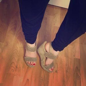 Tan wedges like new only worn once